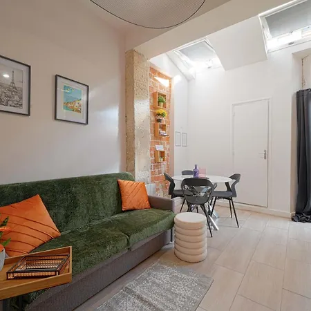 Apartment 2 Bed Modern Fully Furnish Flat,close To Buttes Chaumon Park Paris
